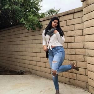 Meet your Posher, Ashley